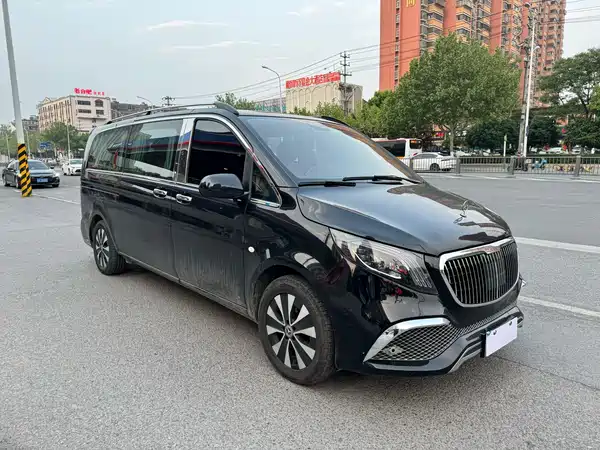 Mercedes-Benz Vito 2023