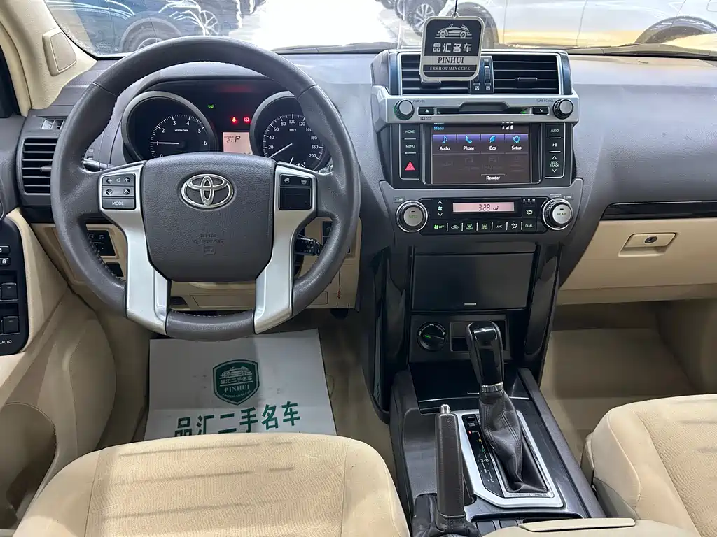 Toyota Prado 2015 — фото 7