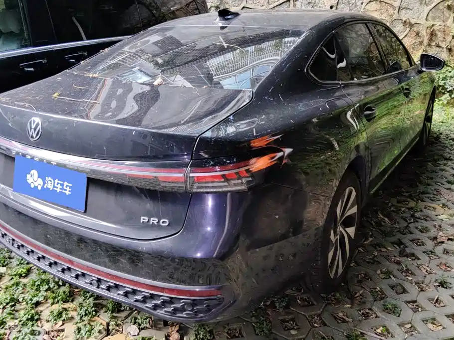 Volkswagen Passat 2025