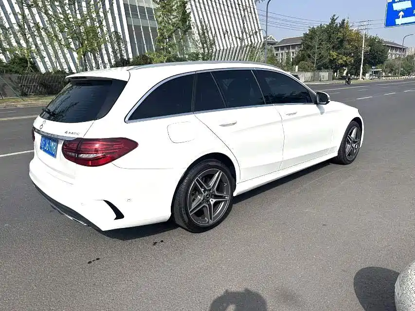 Mercedes-Benz C-Class 2020 — фото 7