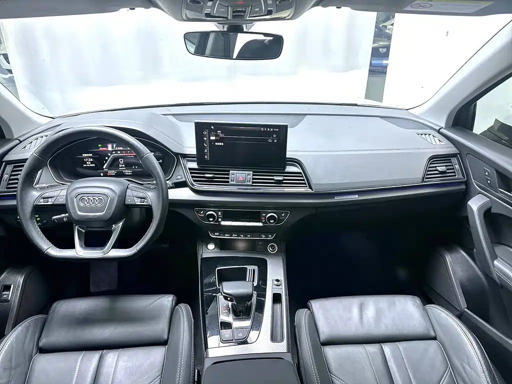 Audi Q5L 2023 — фото 4