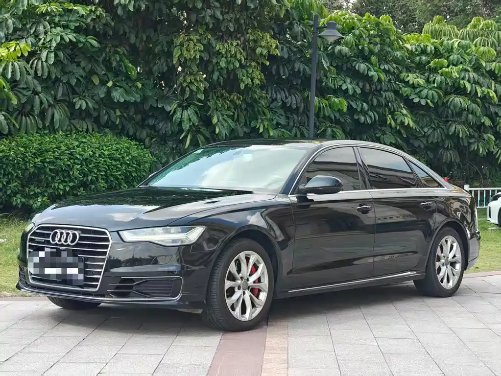 Audi A6L 2018 — фото 1