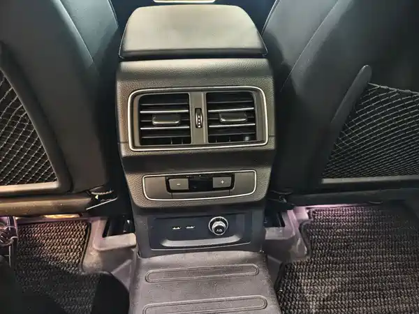Audi Q5L 2023