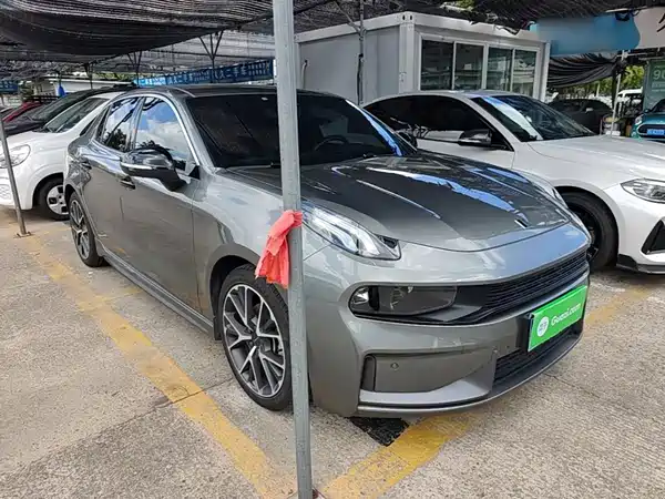 Lynk & Co 03 2021