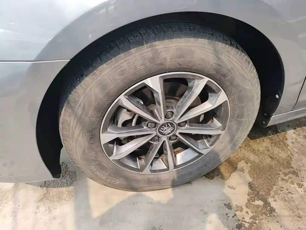 BYD Qin PLUS 2023 — фото 23