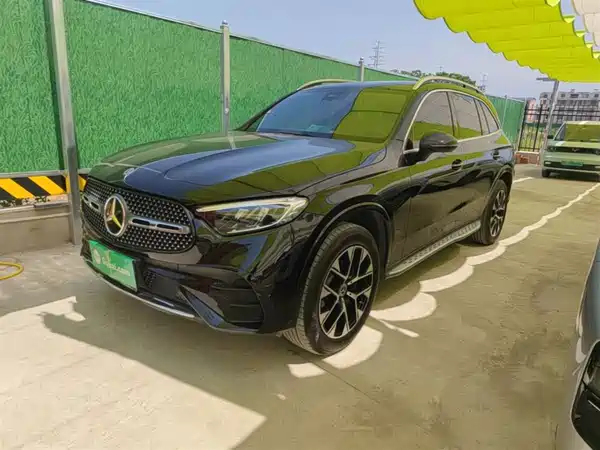 Mercedes-Benz GLC 2023