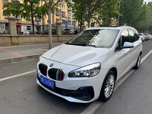 BMW 2 Series Wagon 2019