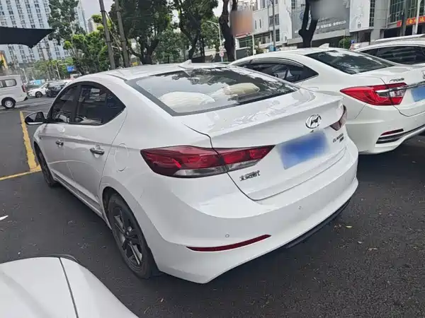 Hyundai Celesta 2018