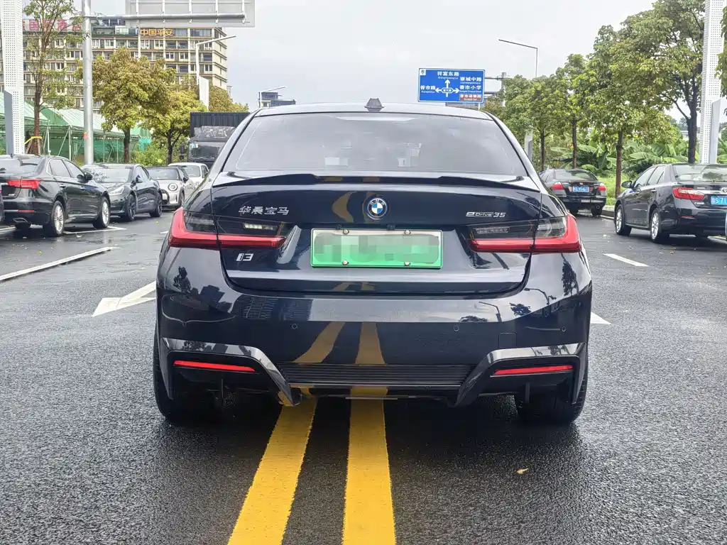 BMW i3 2024 — фото 6