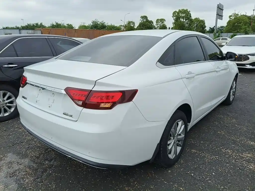 Geely Emgrand GL 2021