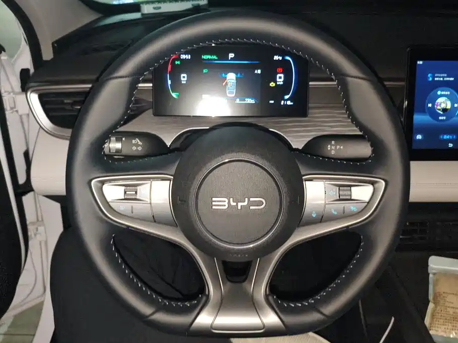 BYD Seal 05 DM-i 2026 — фото 14