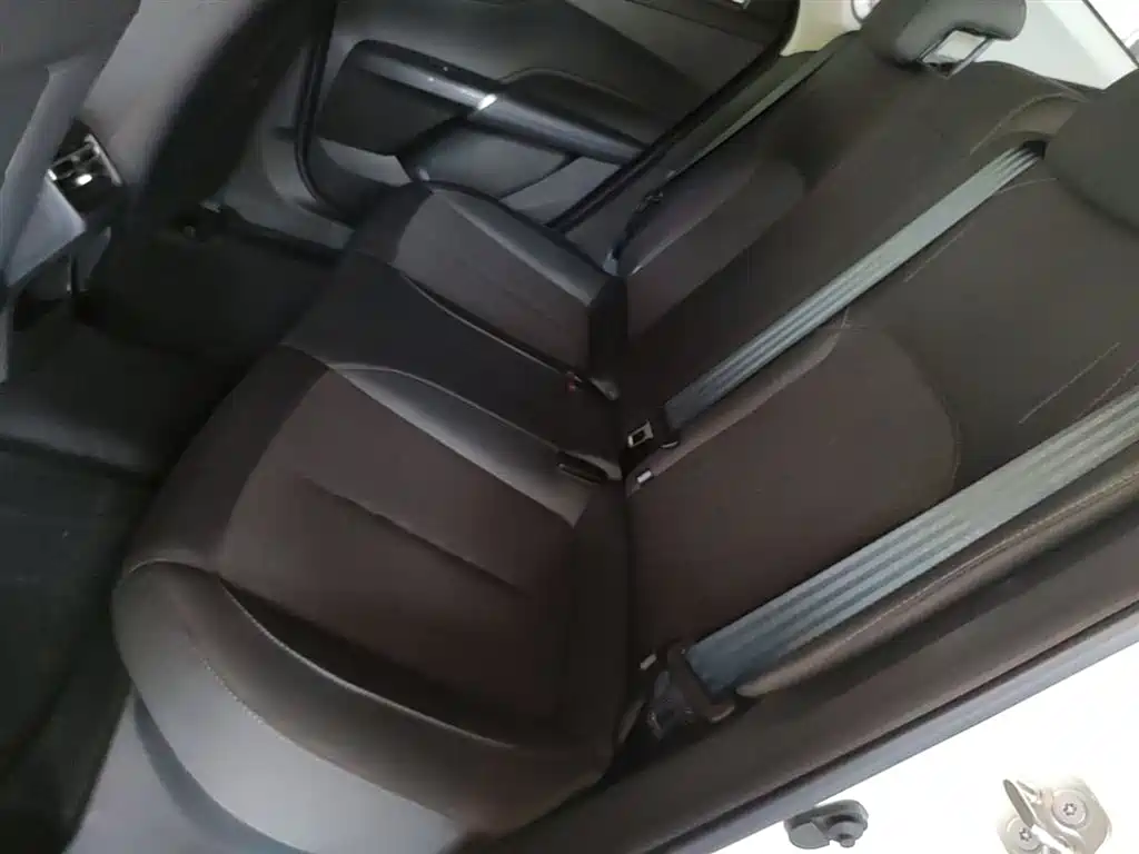 Changan Eado PHEV 2026 — фото 17