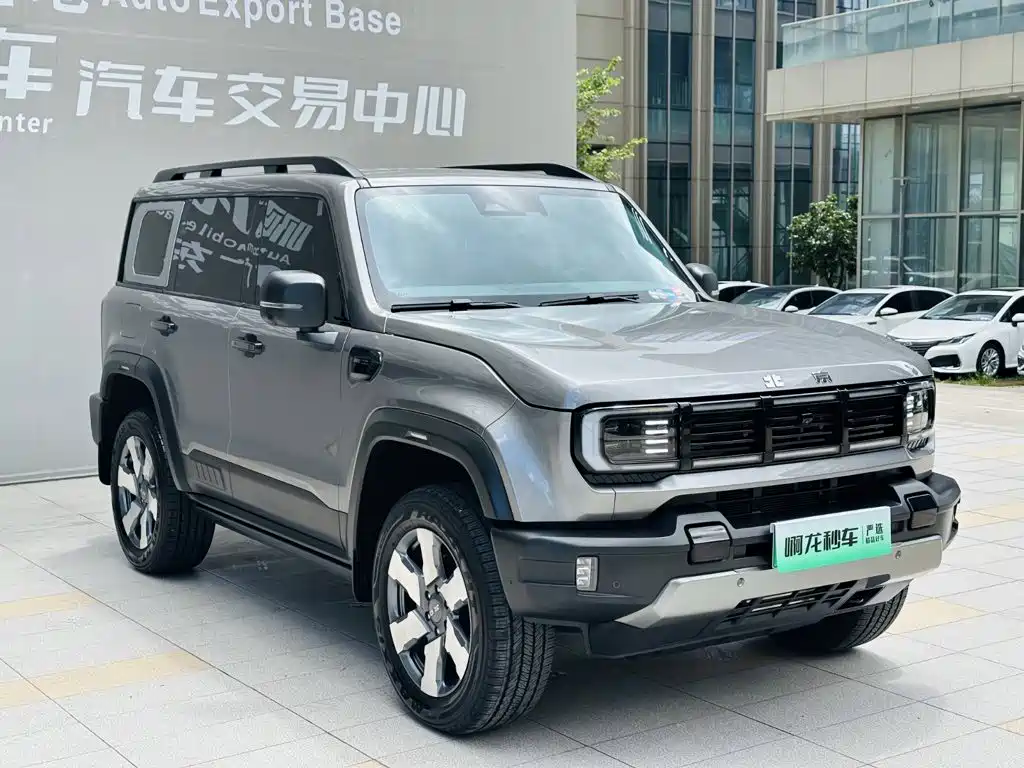 BAIC BJ40 Extended Range 2025 — фото 26