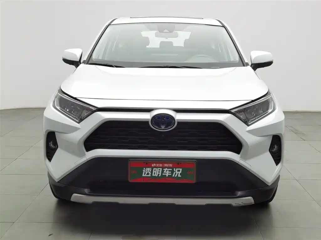 Toyota RAV4 2022 — фото 3
