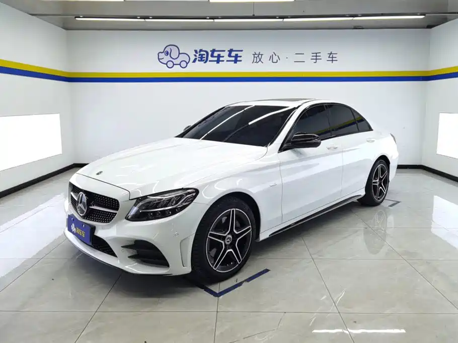 Mercedes-Benz C-Class 2021