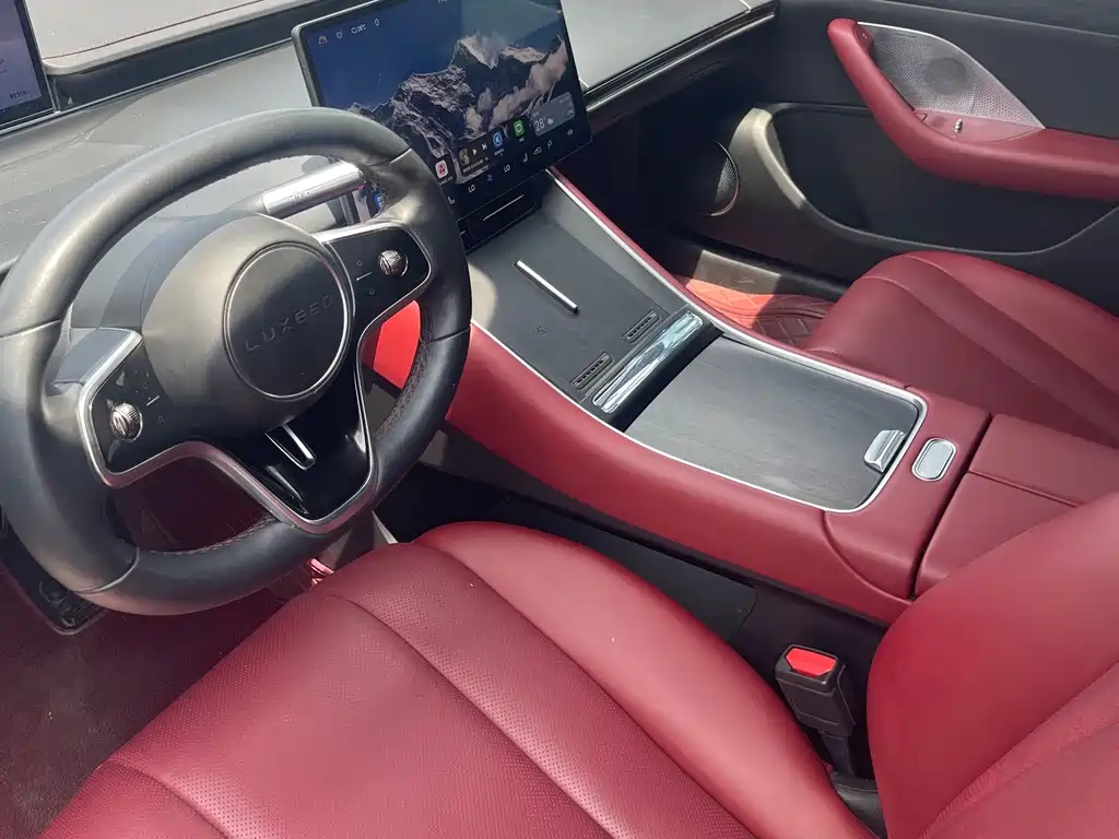 Luxeed Zhijie S7 2024