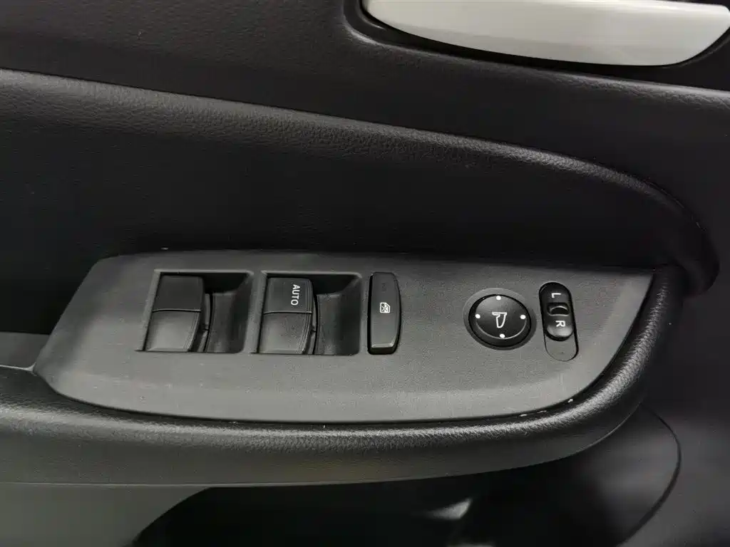 Honda Fit 2023 — фото 9