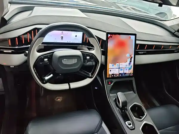 Geely Boyue L 2023