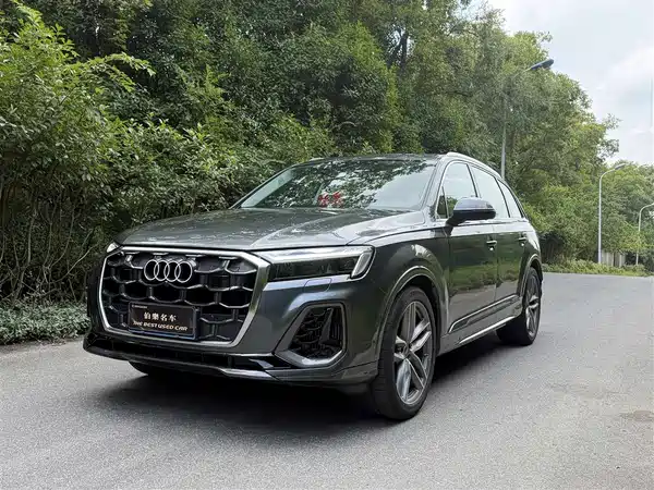 Audi Q7 2025