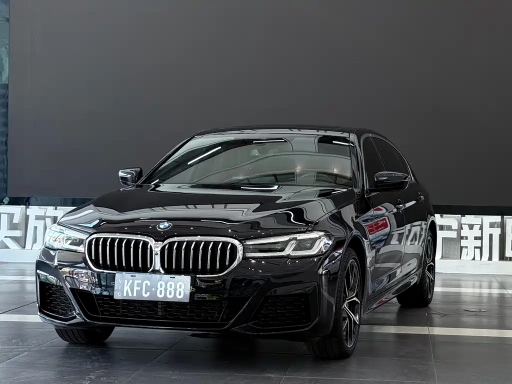 BMW 5 Series 2023 — фото 1