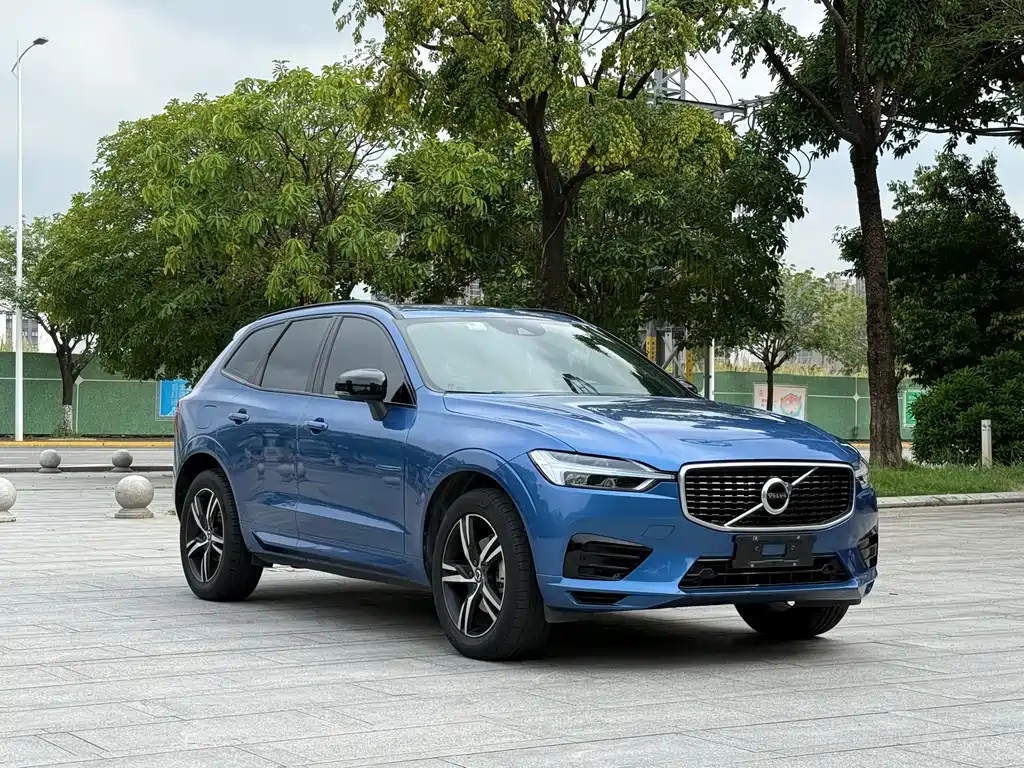 Volvo XC60 2019 — фото 3