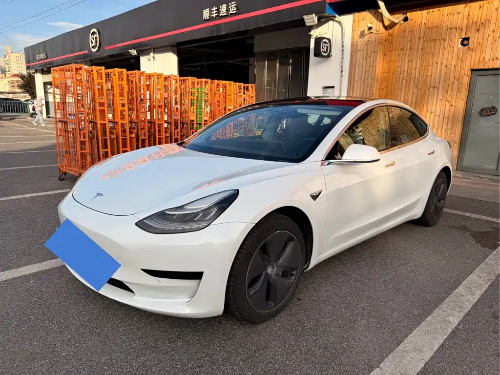 Tesla Model 3 2019 — фото 1
