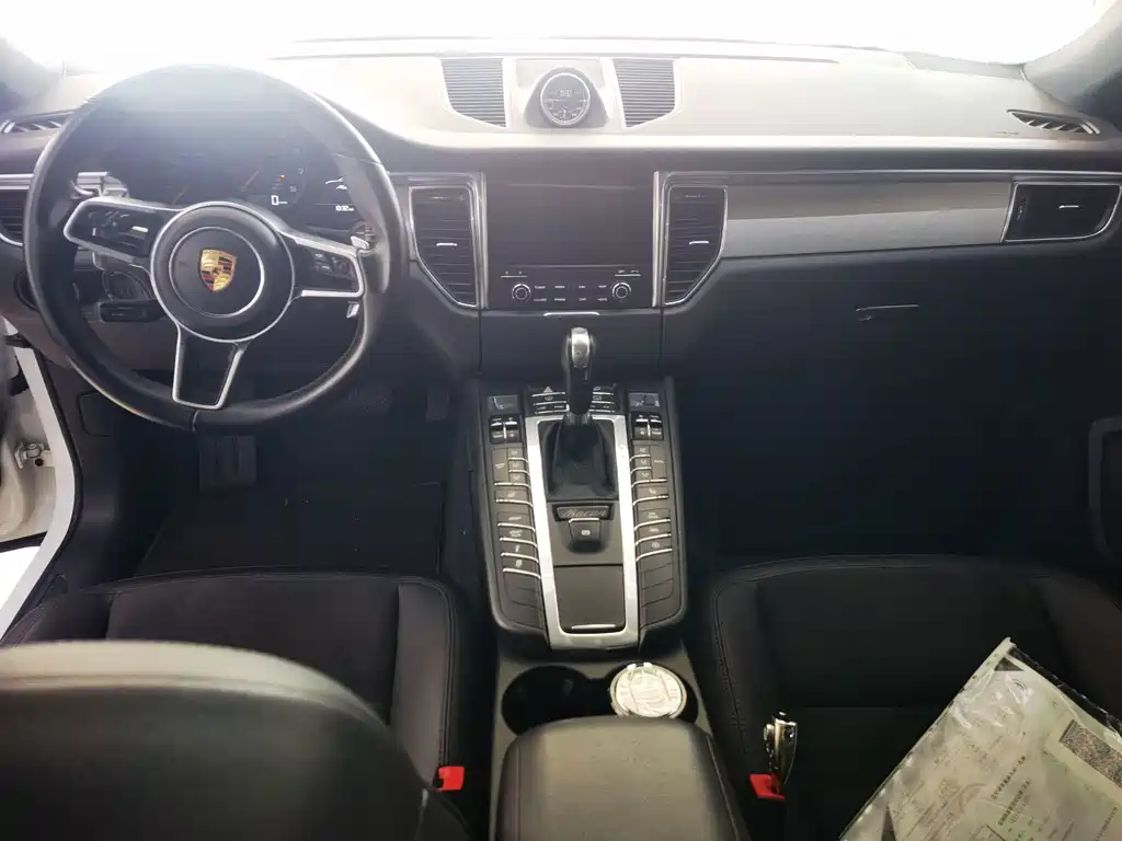 Porsche Macan 2017 — фото 9