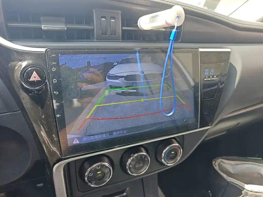 Toyota Corolla 2019 — фото 13