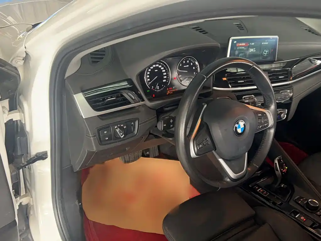 BMW X2 2019 — фото 17