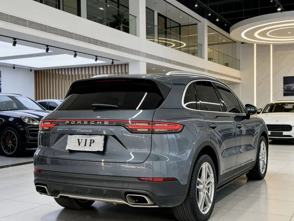 Porsche Cayenne 2018 — фото 8