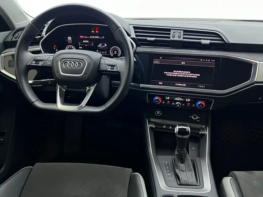 Audi Q3 2022 — фото 9