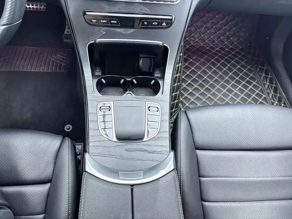 Mercedes-Benz C-Class 2020 — фото 15
