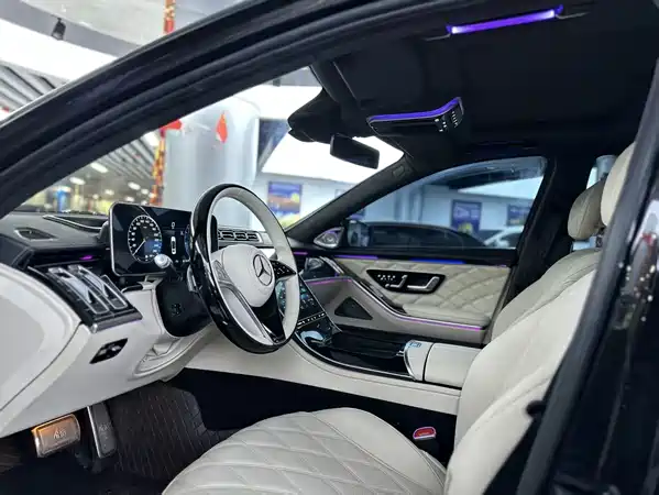 Mercedes-Benz S-Class 2012