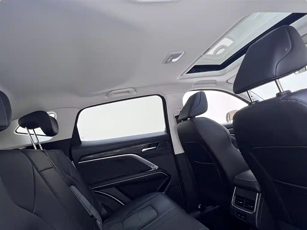 Haval H6 2023 — фото 17