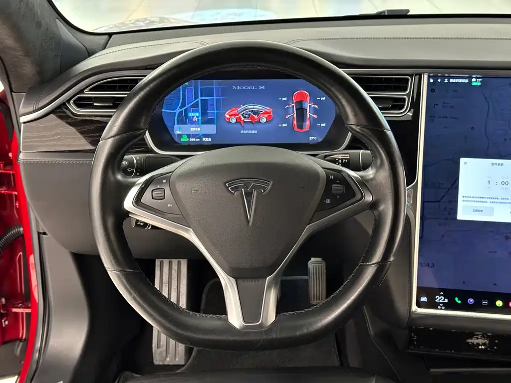 Tesla Model S 2017 — фото 16
