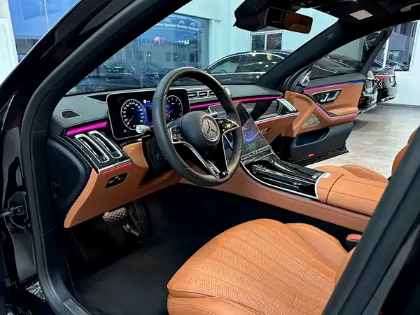 Mercedes-Benz S-Class 2024