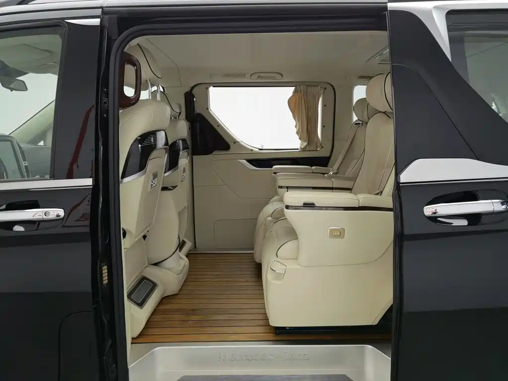Mercedes-Benz Vito 2022 — фото 15