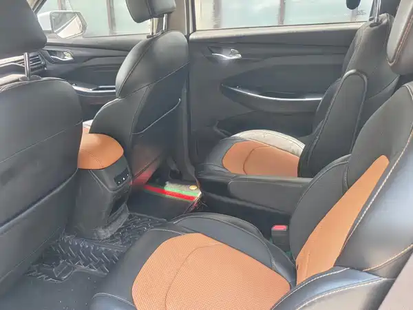 Wuling Hongguang S3 2018