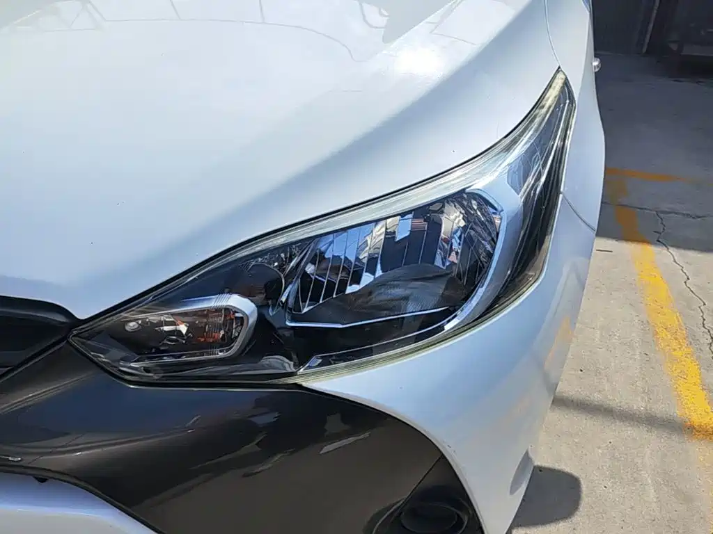 Toyota Yaris L 2019 — фото 24