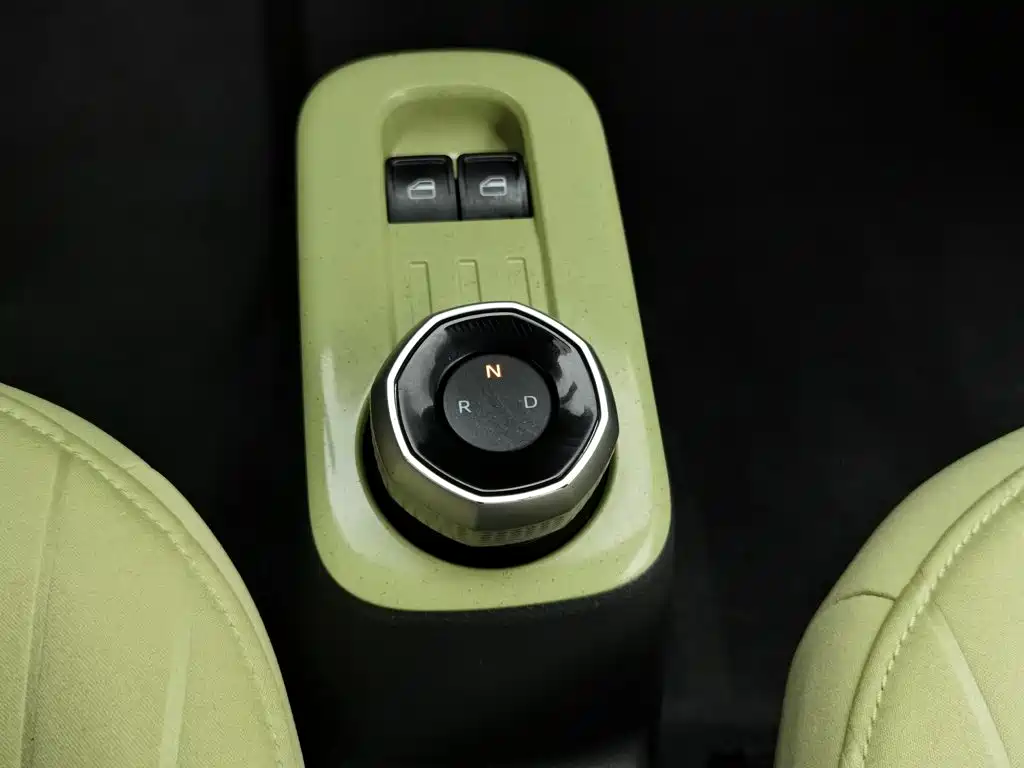 Geely Galaxy Panda 2023 — фото 13