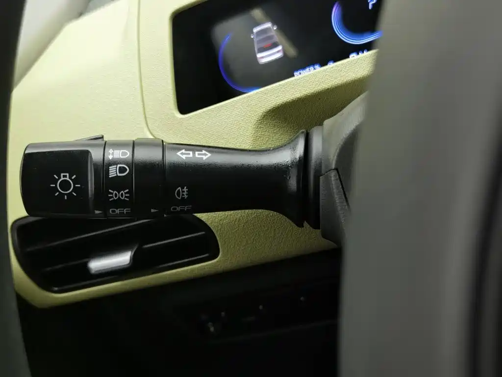 Geely Galaxy Panda 2023 — фото 21