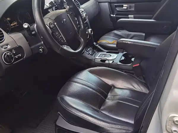 Land Rover Discovery 2016