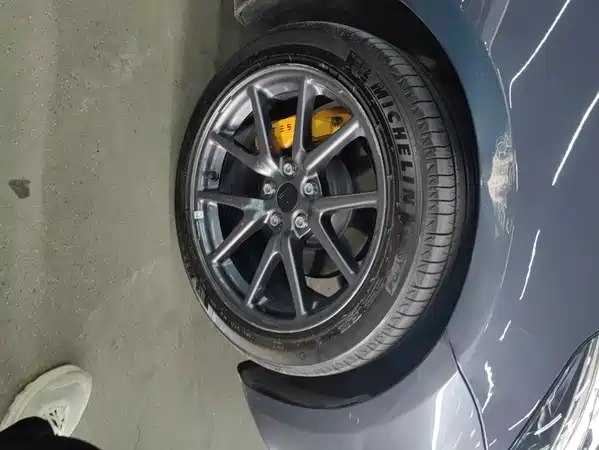 Tesla Model 3 2020