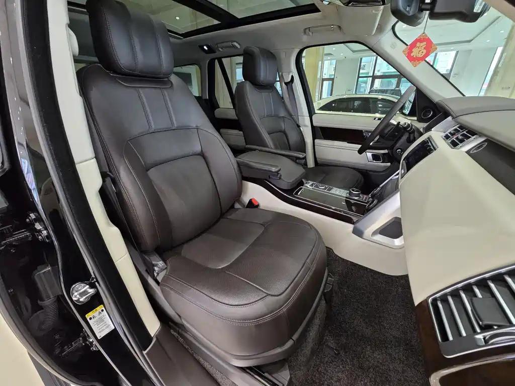 Land Rover Range Rover 2021 — фото 14