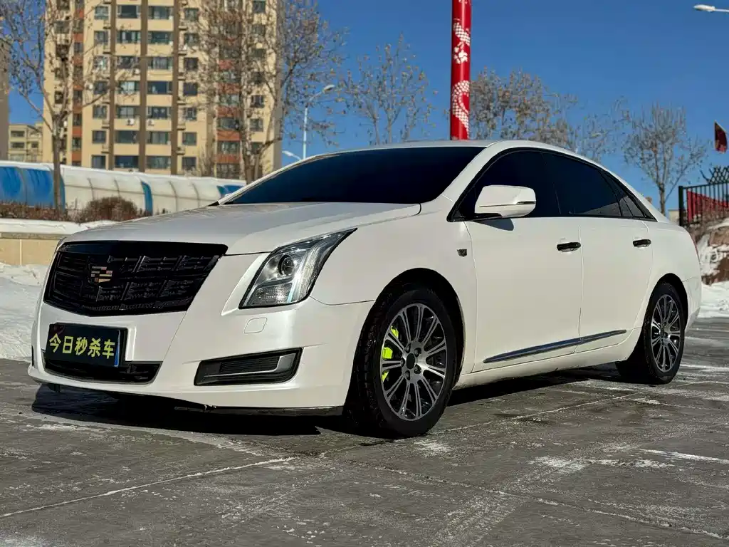 Cadillac XTS 2017 — фото 1