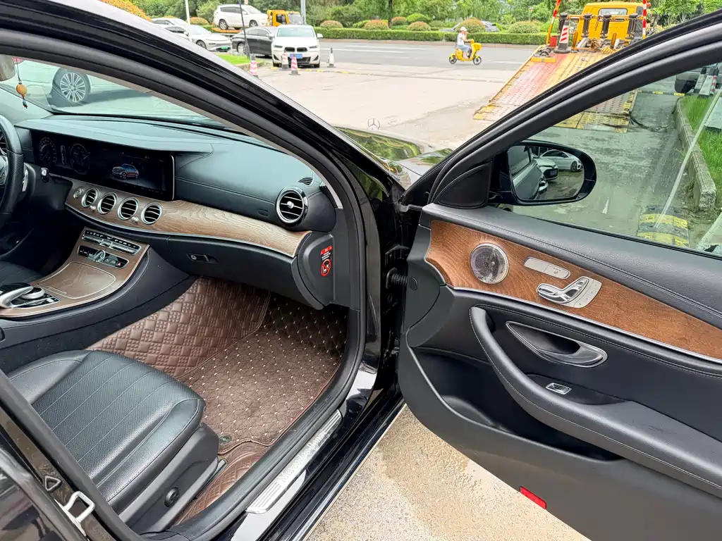 Mercedes-Benz E-Class 2018