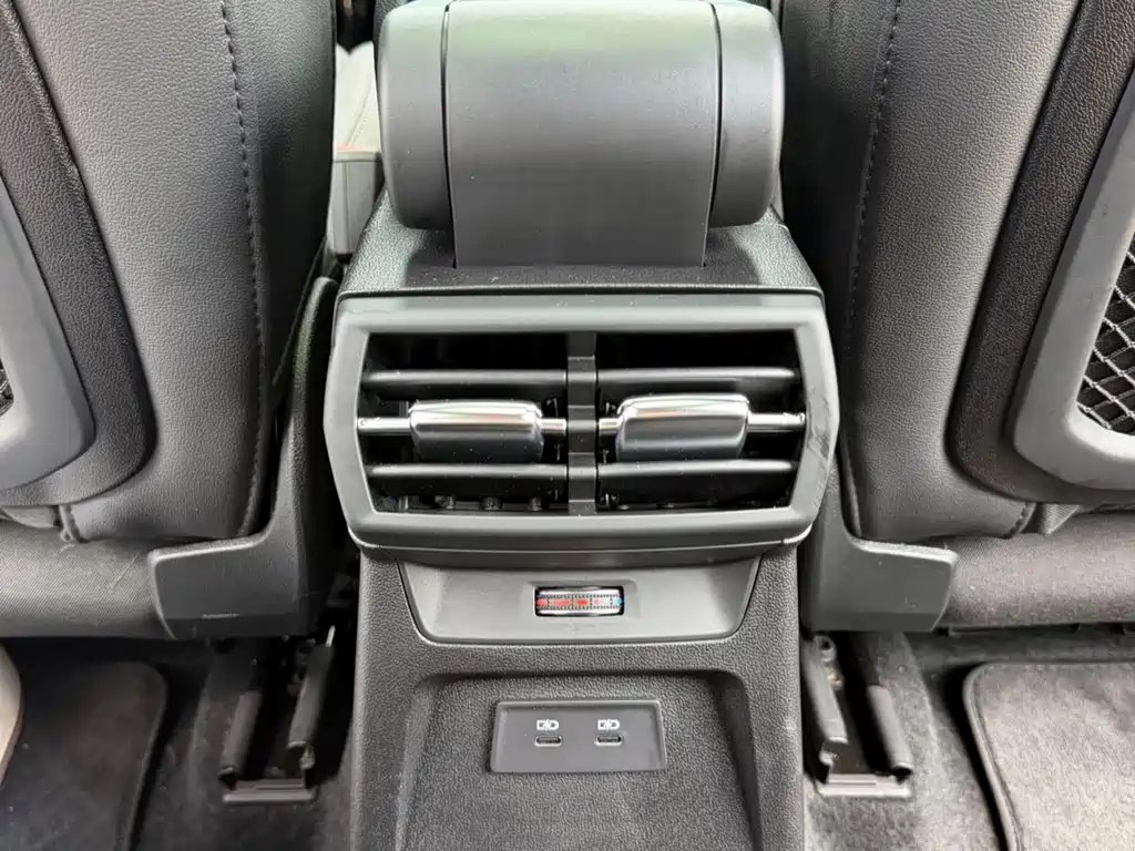 Audi A3 2023 — фото 17