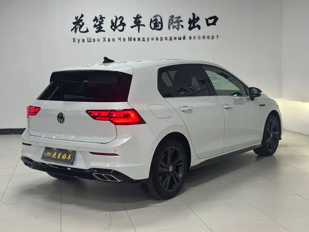 Volkswagen Golf 2021