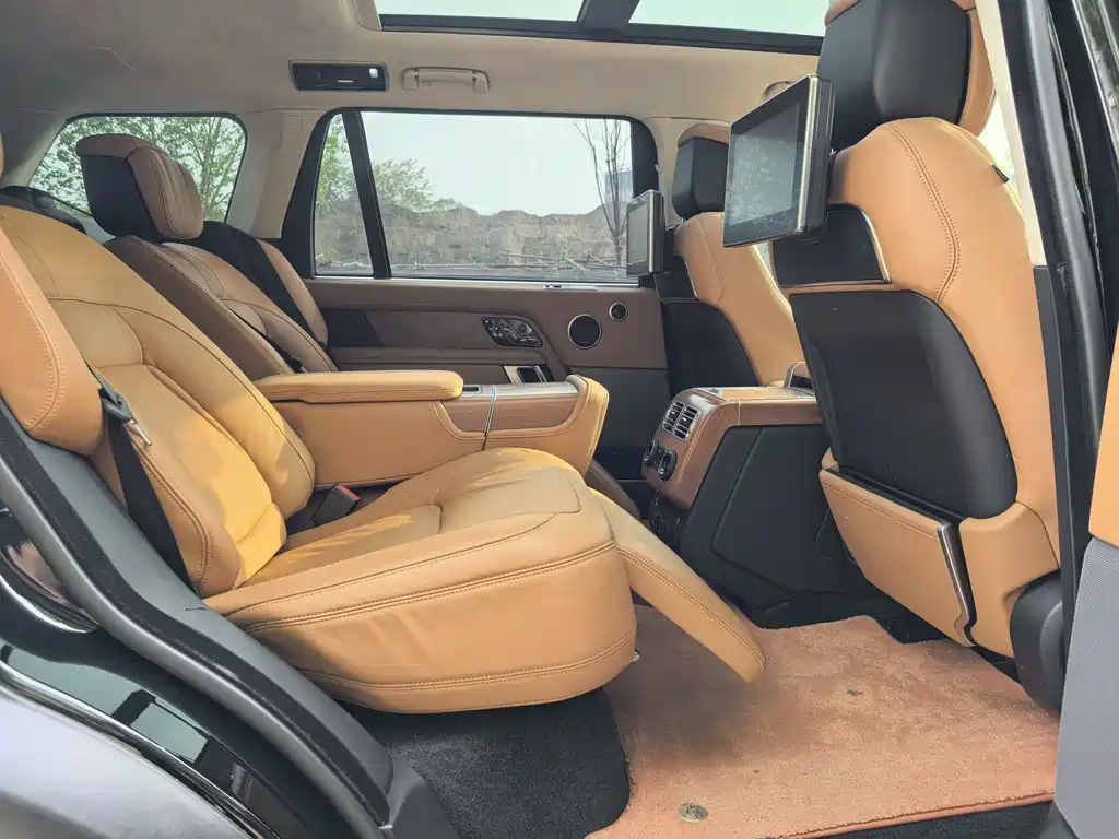 Land Rover Range Rover 2019 — фото 11