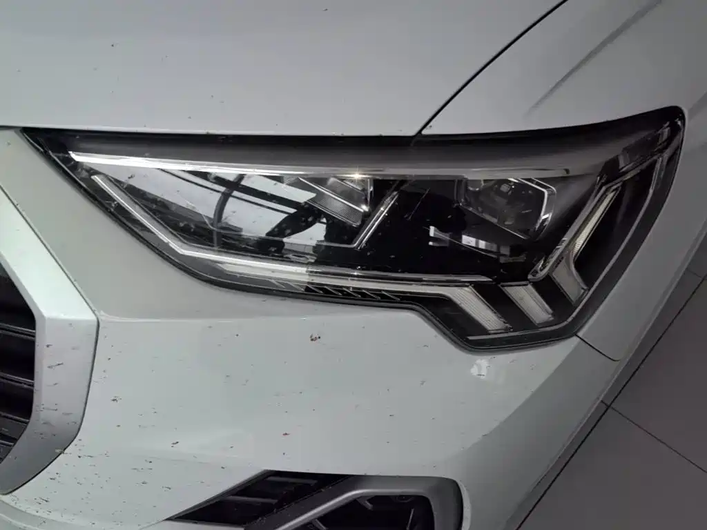 Audi Q3 2021 — фото 24